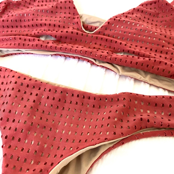 USED Acacia Haku too and Hookipa bottoms. Medium - Picture 3 of 5